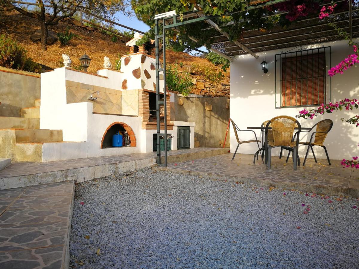Casa Lola Sayalonga Exterior foto