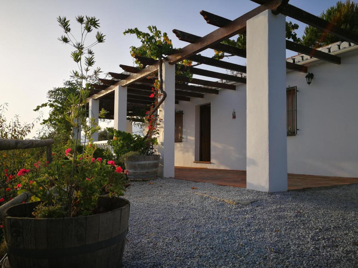 Casa Lola Sayalonga Exterior foto